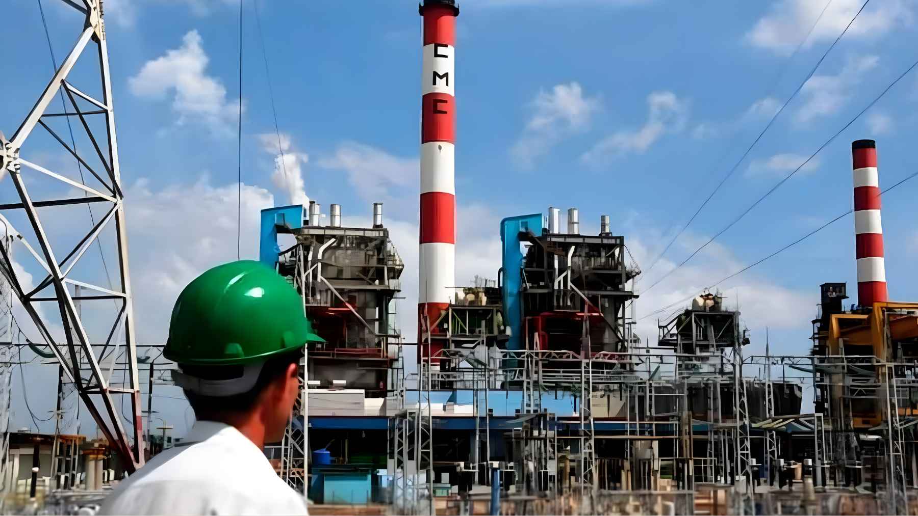 power outage in Cuba with dark streets and limited lighting highlighting the national electricity crisis