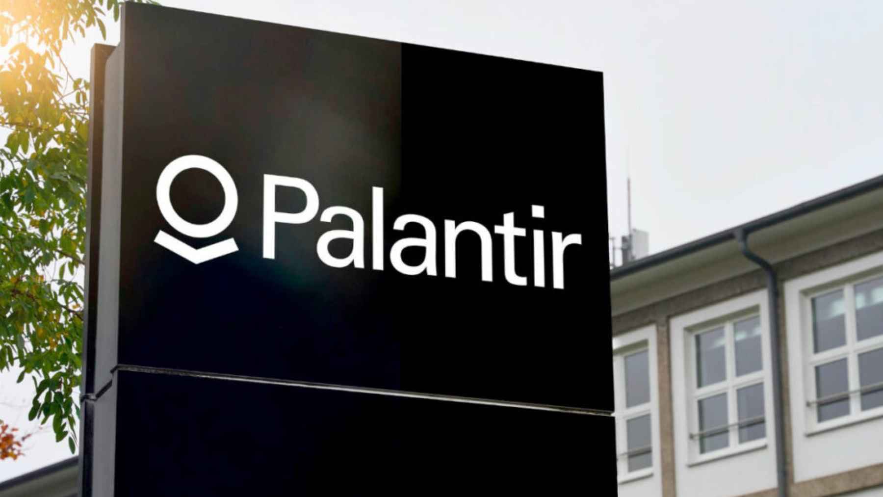 Pentagon building linked to Palantir Maven AI system used for military targeting and battlefield analysis