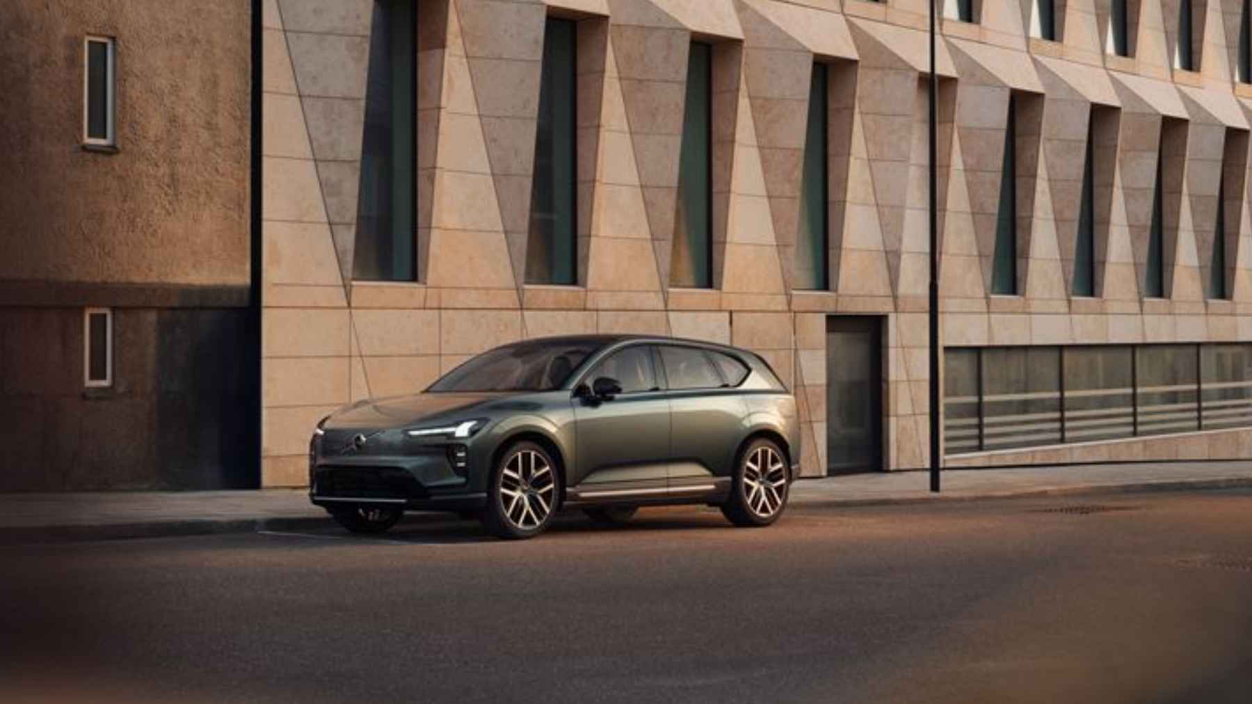 Volvo EX30 electric SUV parked outdoors, representing the model set to be discontinued in the United States in 2026