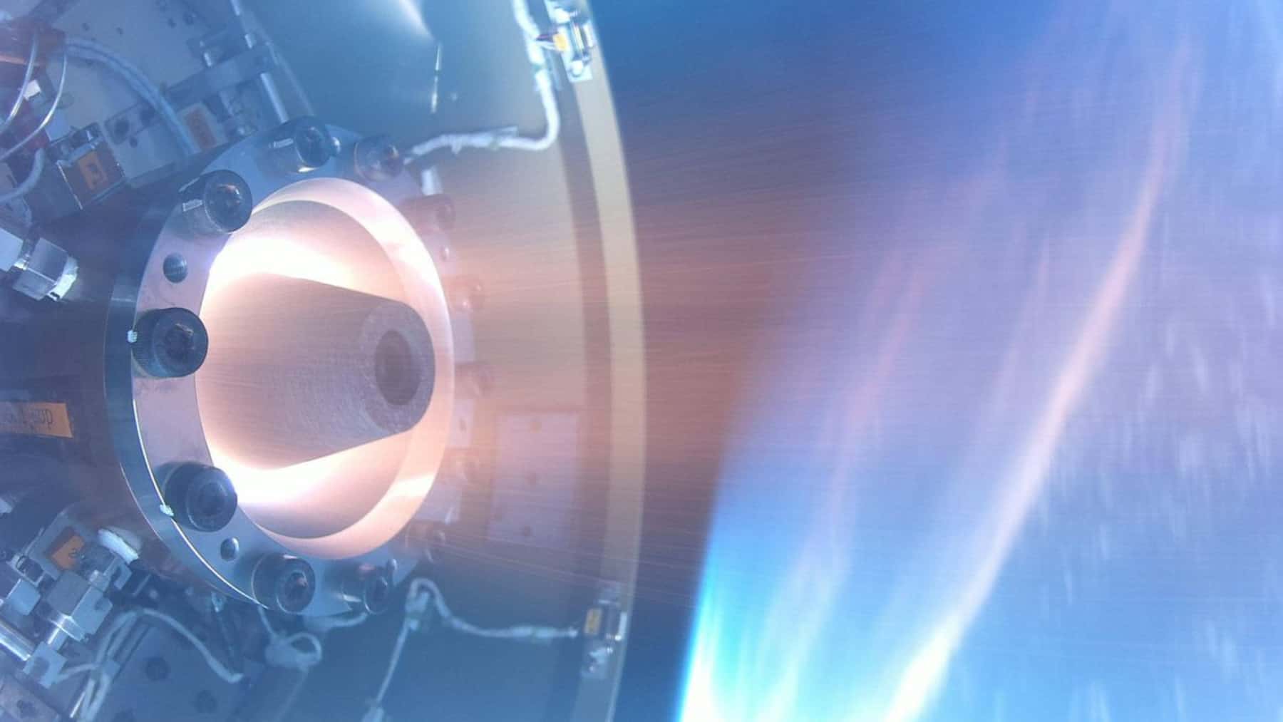 Motor de detonación rotativo en funcionamiento con chorro de plasma para propulsión hipersónica