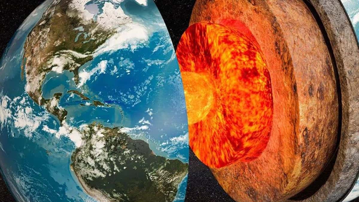 Ilustración del planeta Tierra con un corte transversal que muestra su estructura interna, incluido el núcleo, el manto y la corteza.
